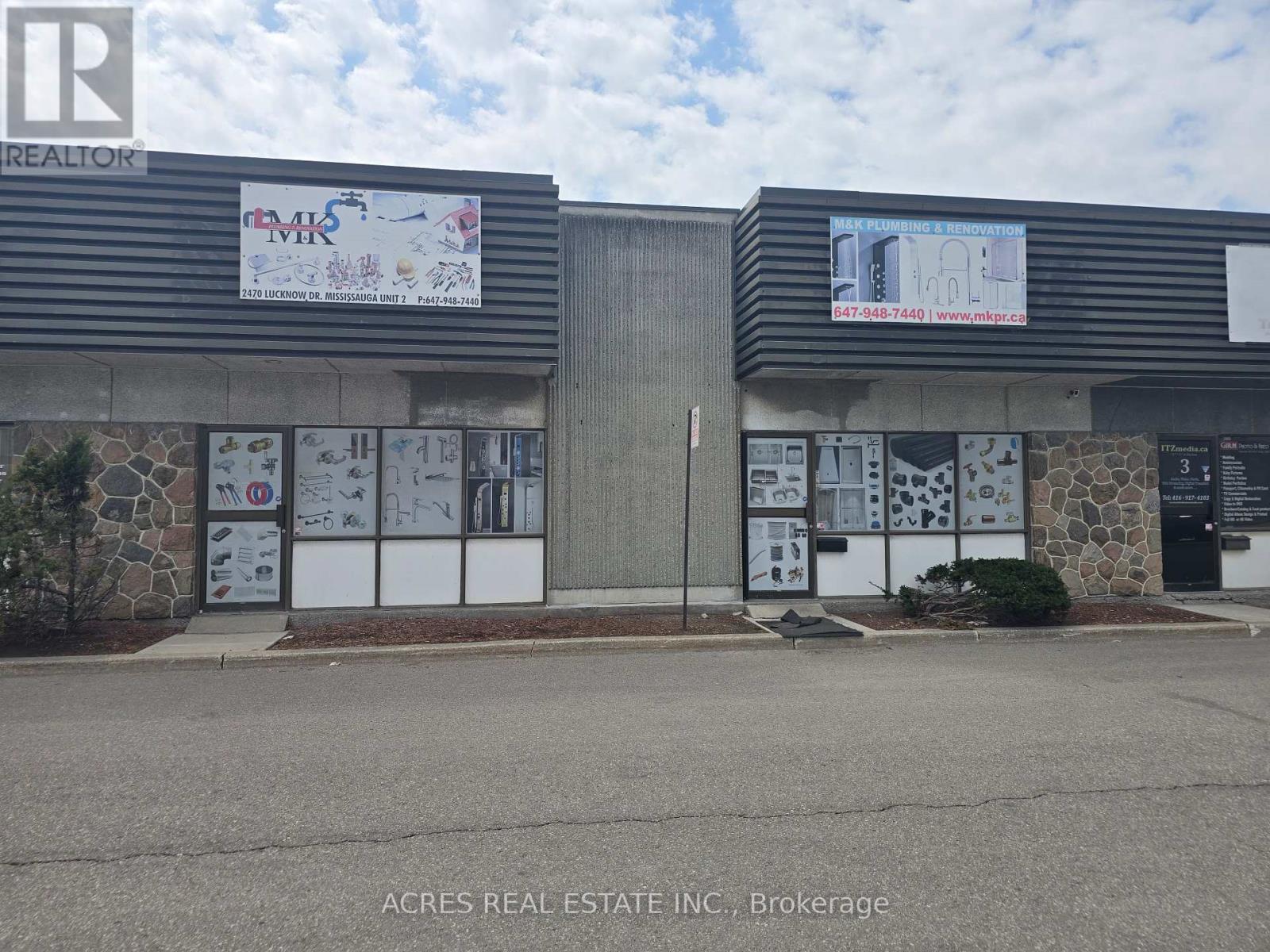 2 - 2470 LUCKNOW DRIVE, Mississauga, Ontario