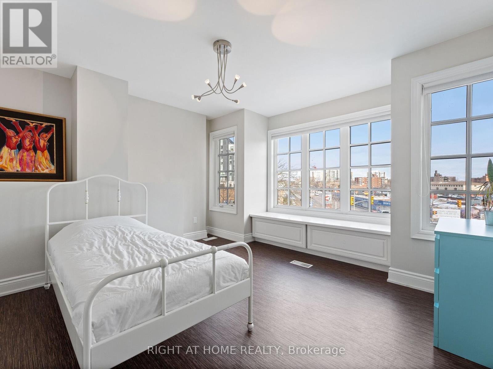 8 - 120 Bronte Road, Oakville, Ontario  L6L 3C1 - Photo 21 - W12118137