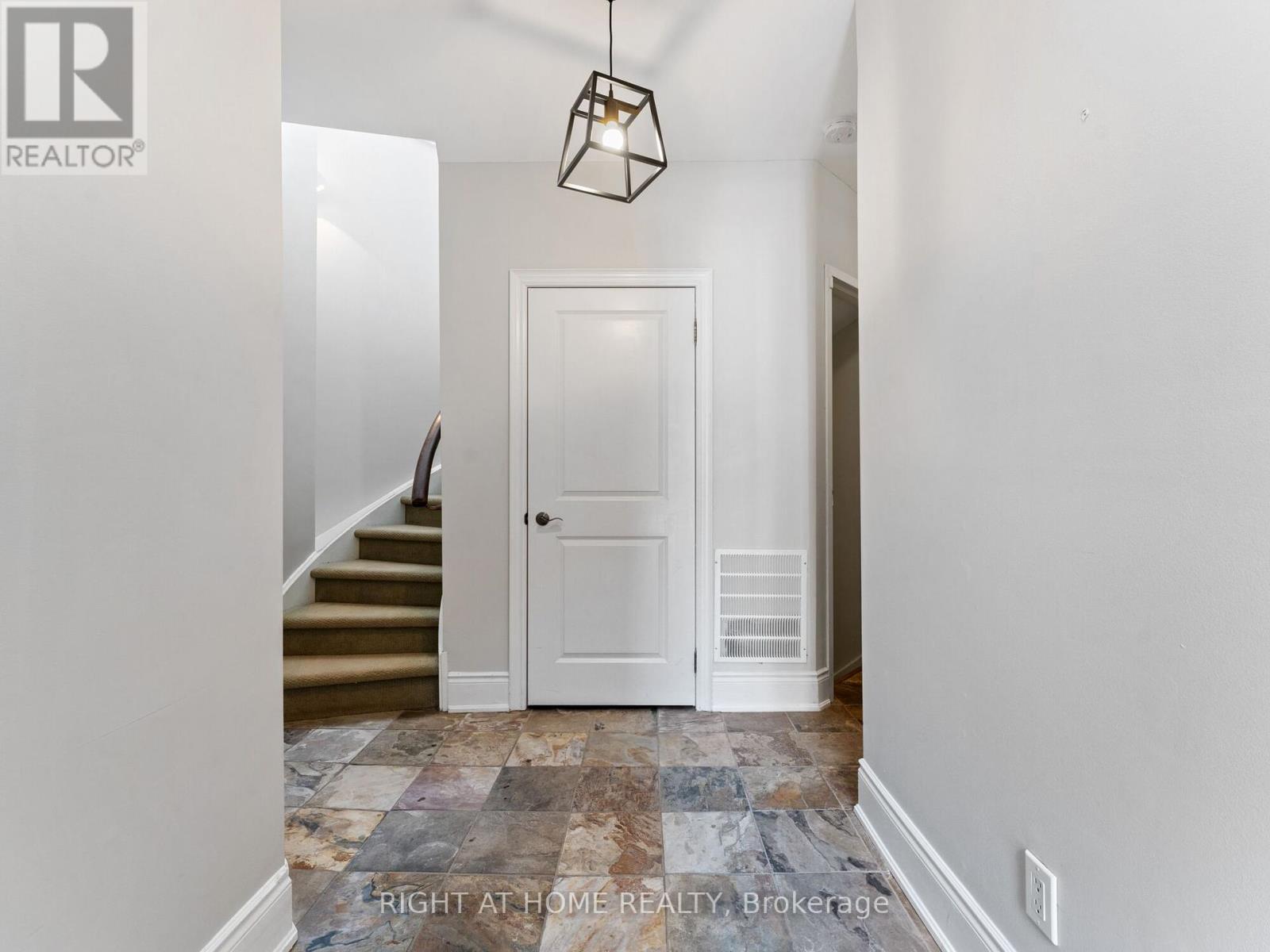 8 - 120 Bronte Road, Oakville, Ontario  L6L 3C1 - Photo 28 - W12118137