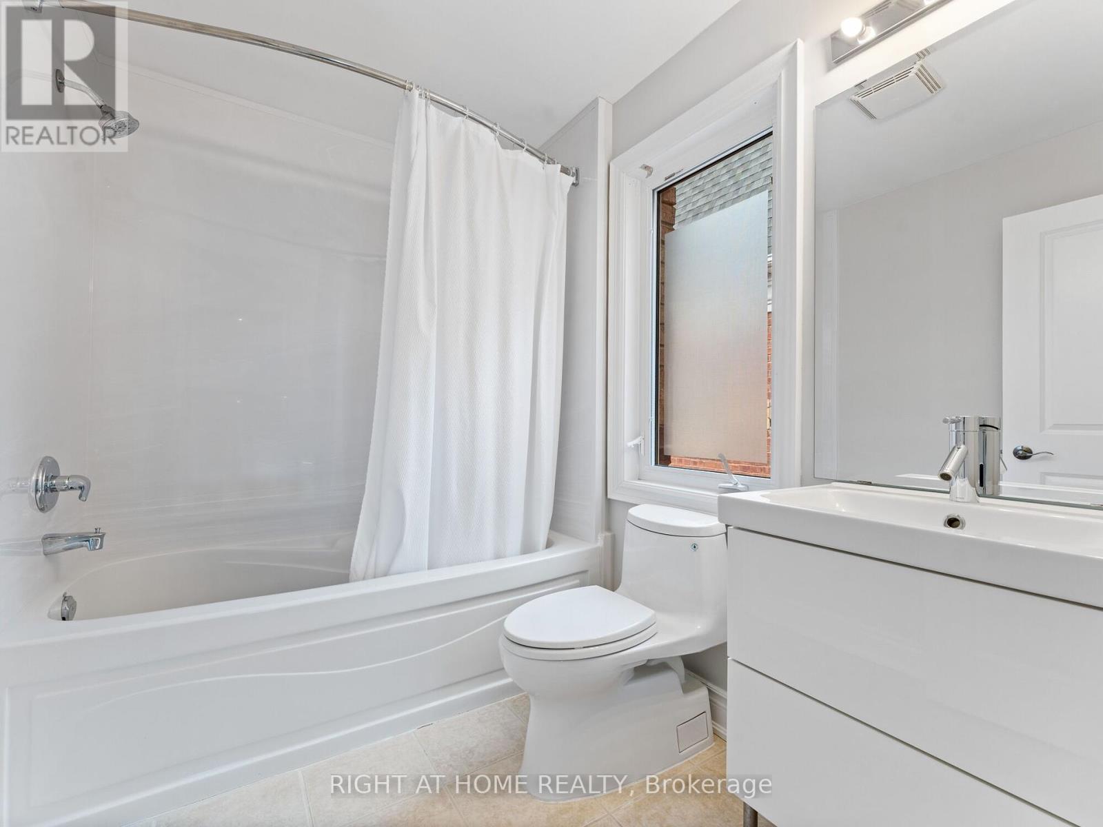 8 - 120 Bronte Road, Oakville, Ontario  L6L 3C1 - Photo 30 - W12118137