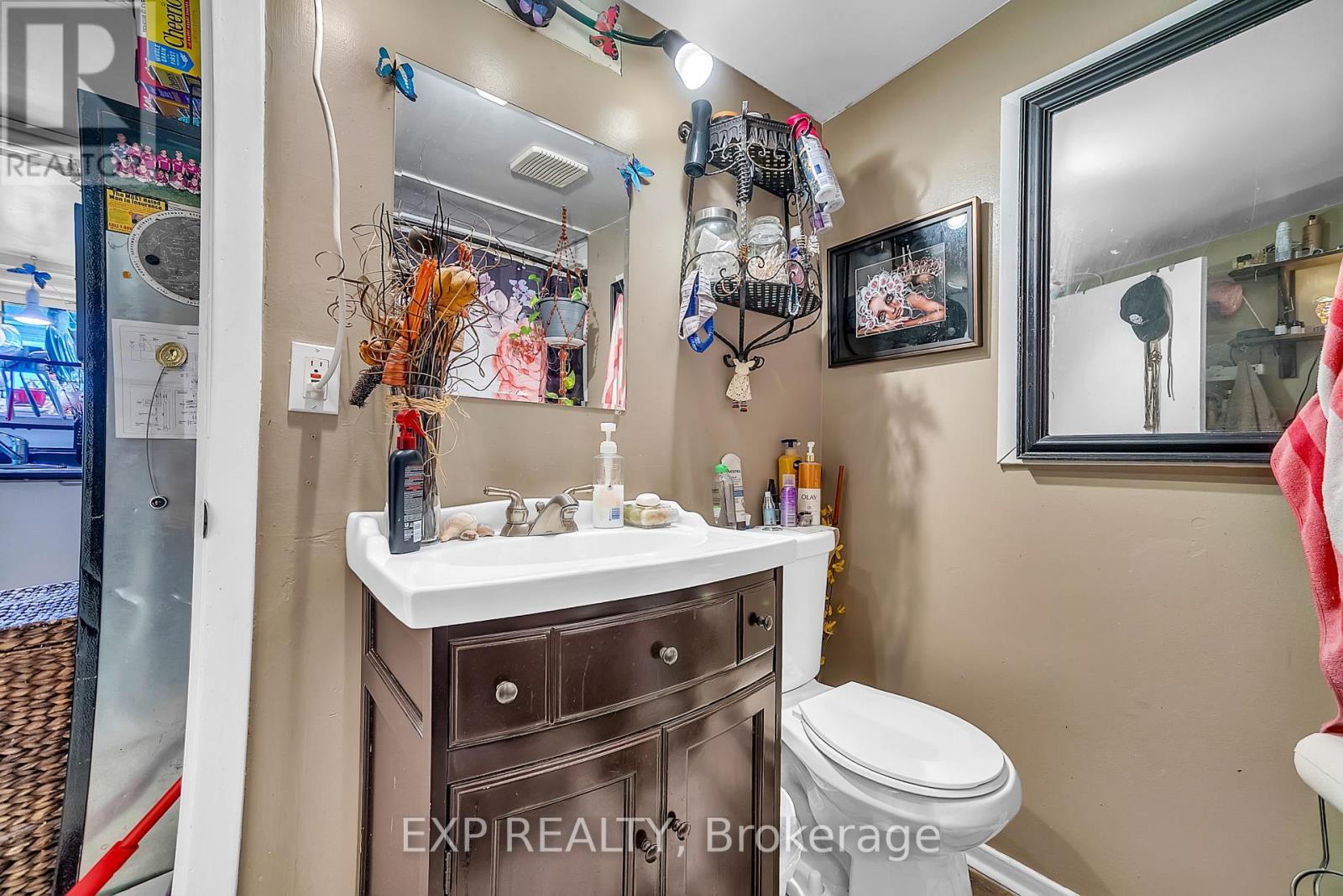 147 Victoria Avenue, Belleville, Ontario  K8N 2B3 - Photo 8 - X12118183