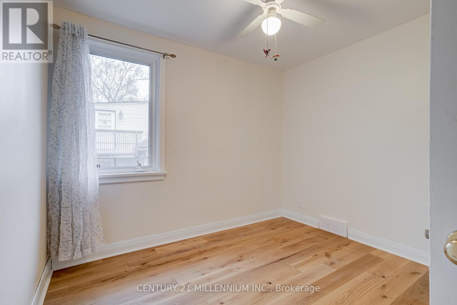 78 York Road, Guelph (St. Patrick's Ward), Ontario  N1E 3E6 - Photo 24 - X12118105