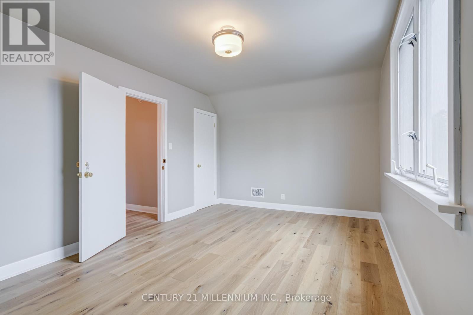 78 York Road, Guelph (St. Patrick's Ward), Ontario  N1E 3E6 - Photo 30 - X12118105