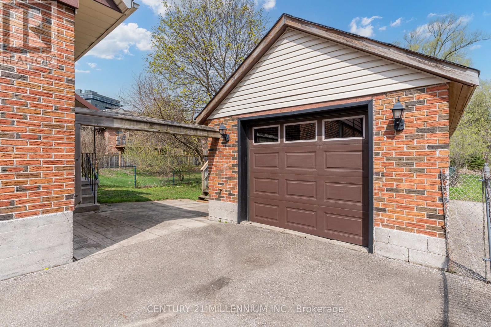 78 York Road, Guelph (St. Patrick's Ward), Ontario  N1E 3E6 - Photo 38 - X12118105
