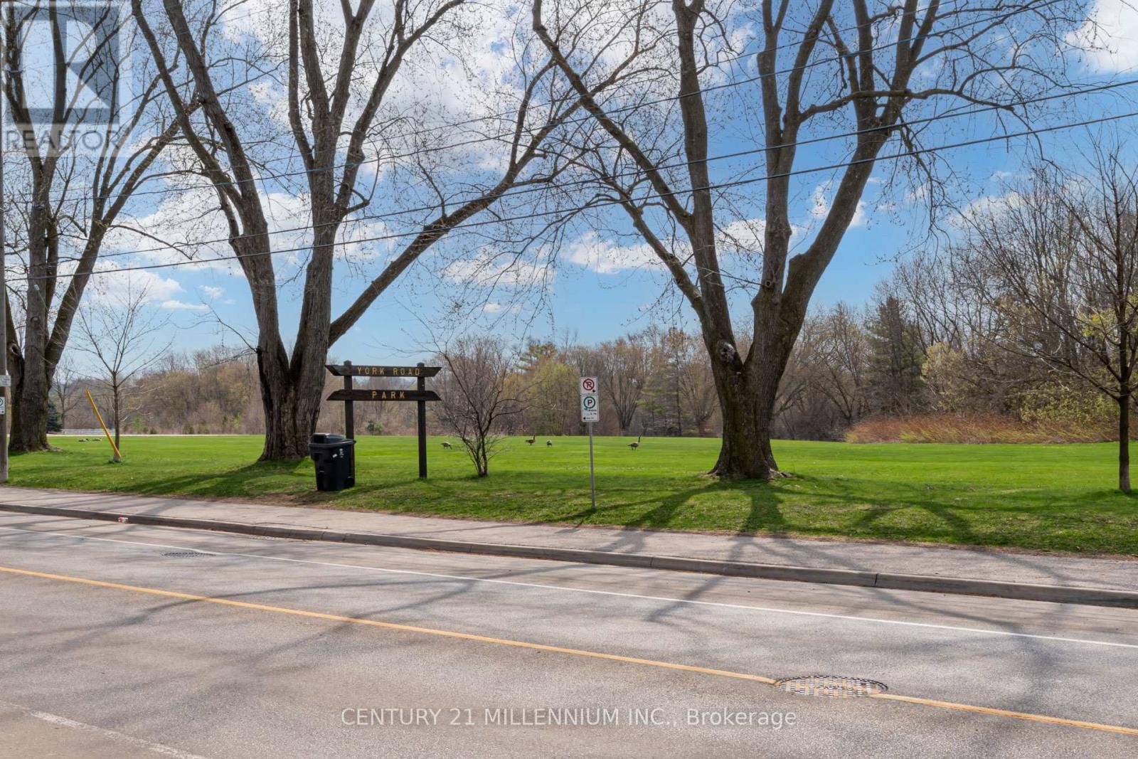 78 York Road, Guelph (St. Patrick's Ward), Ontario  N1E 3E6 - Photo 45 - X12118105