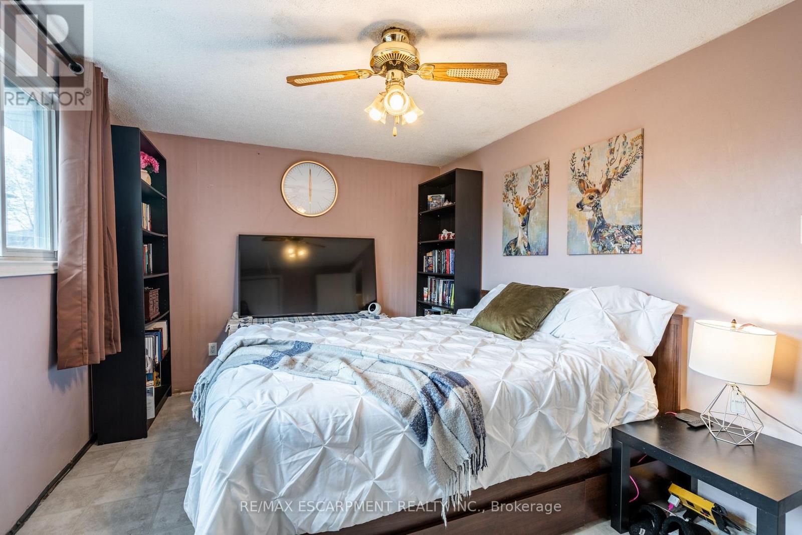 12 Brendan Court, Hamilton, Ontario  L8T 4R4 - Photo 12 - X12118112