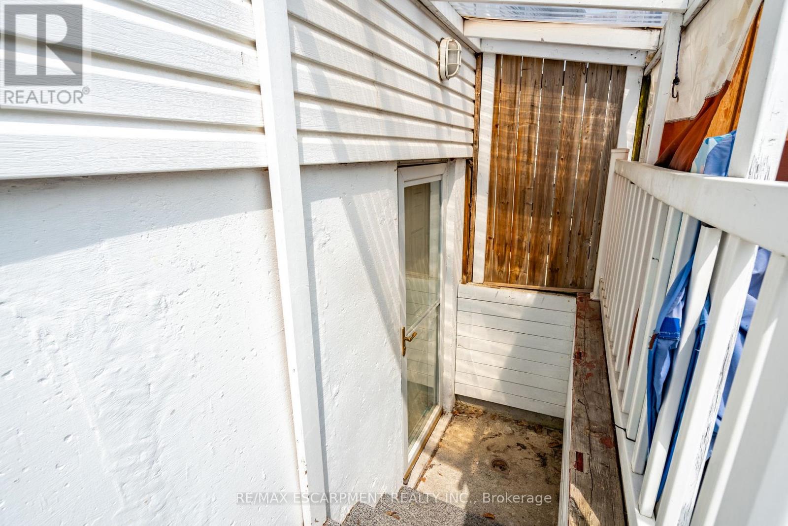 12 Brendan Court, Hamilton, Ontario  L8T 4R4 - Photo 24 - X12118112