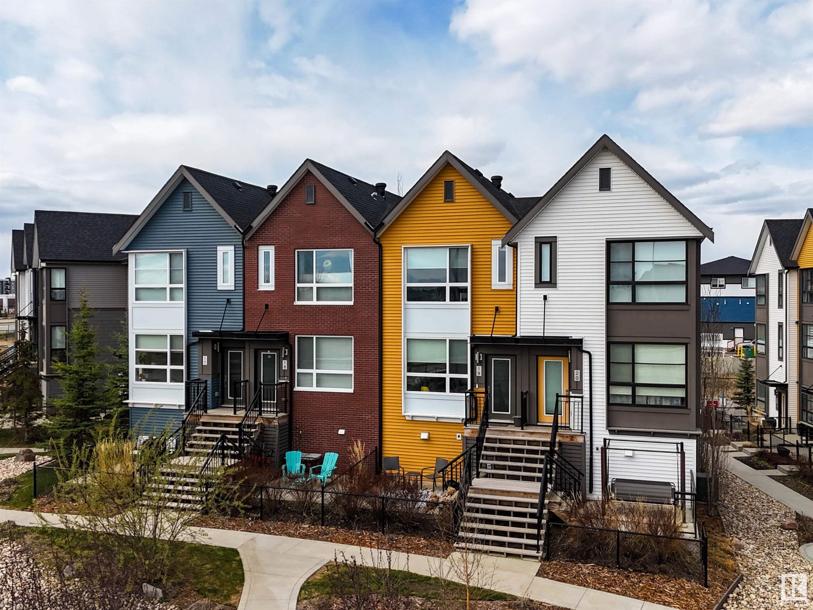 Property at #19 205 MCKENNEY AV image 1