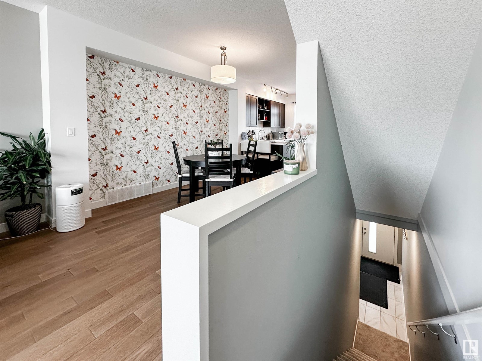 Property at #19 205 MCKENNEY AV image 4