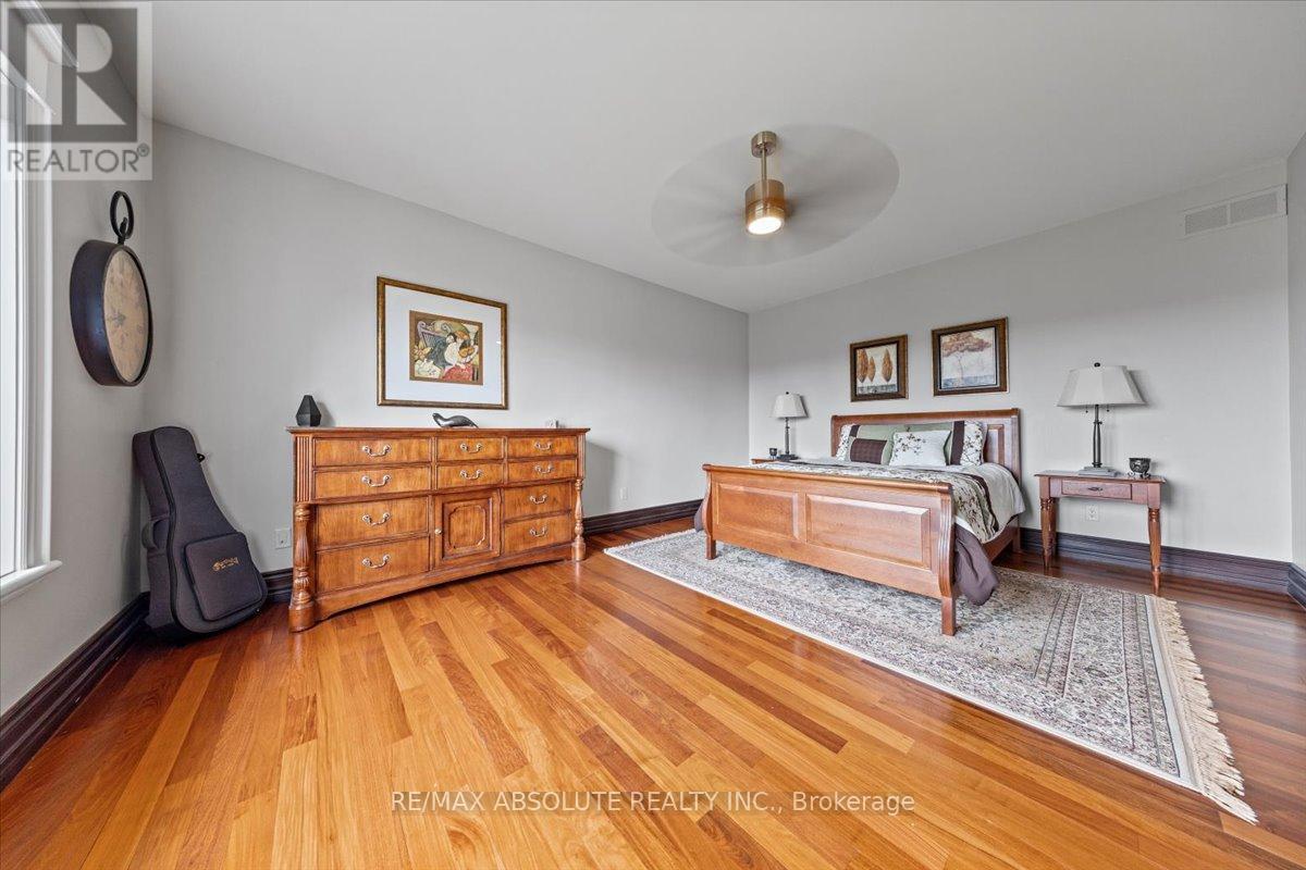 124 Biltmore Crescent, Ottawa, Ontario  K2S 2C6 - Photo 31 - X12118187