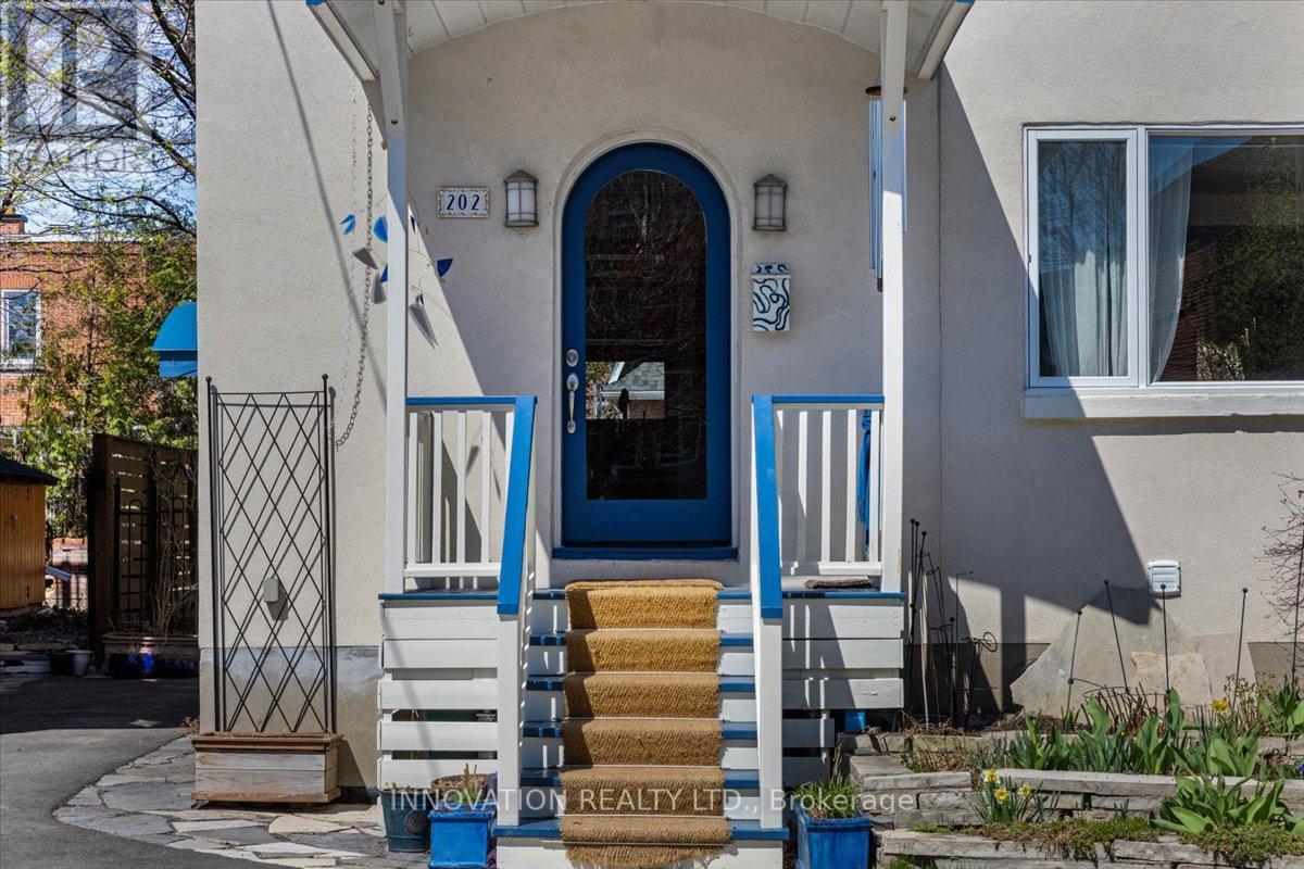 Property at 202 IVY CRESCENT image 2