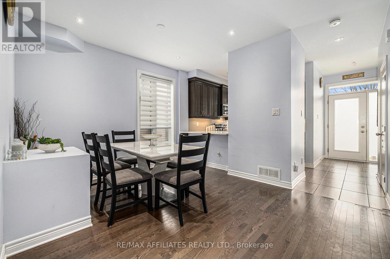 64 Watershield Ridge, Ottawa, Ontario  K2J 5A4 - Photo 6 - X12118214