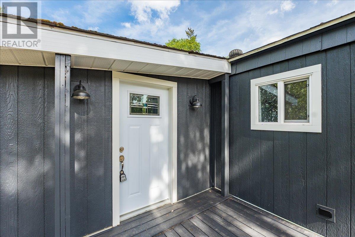 3969 Broadwater Road Unit# 10, Castlegar, British Columbia  V1N 4V5 - Photo 3 - 10345904