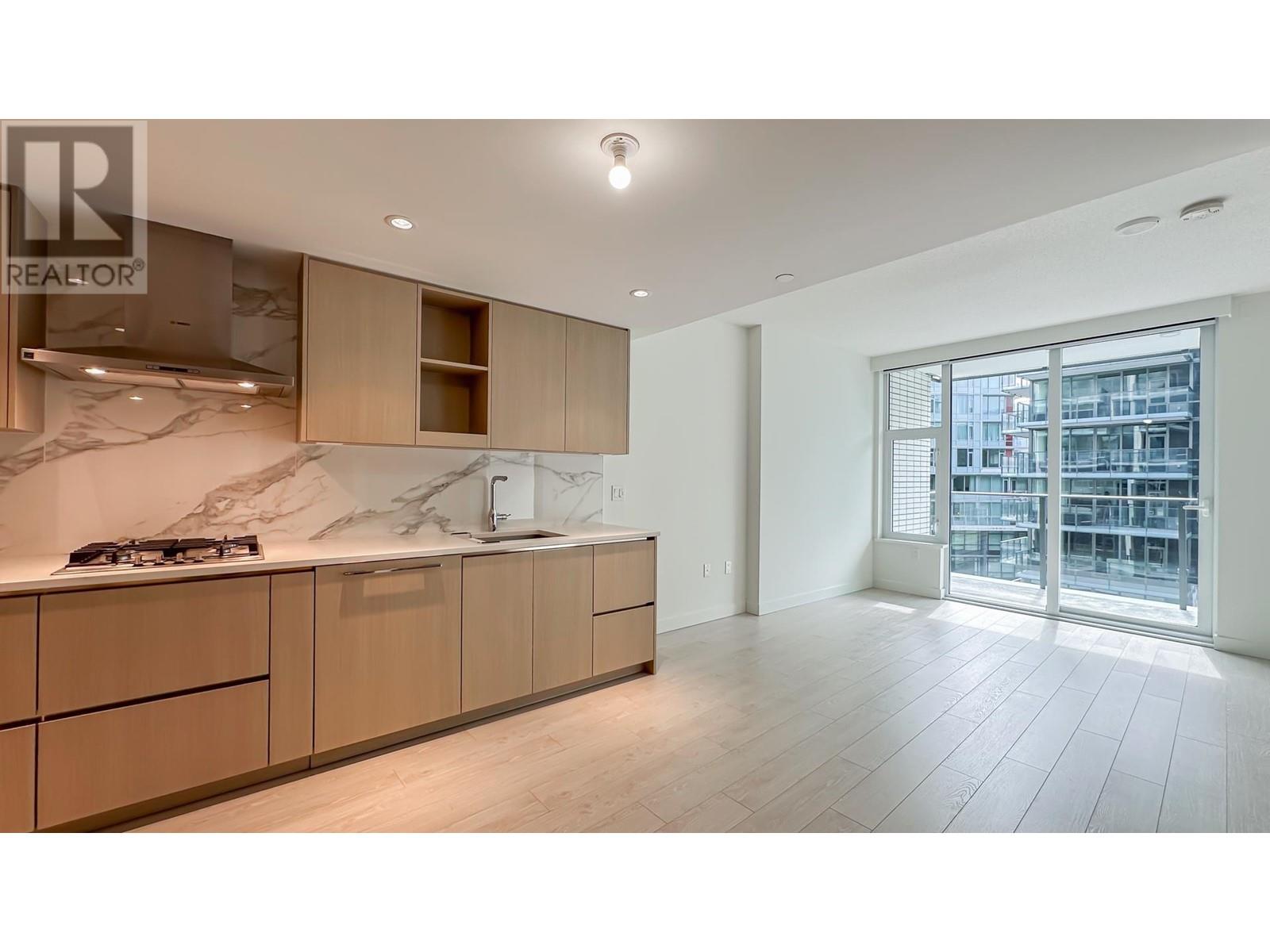 886 8671 HAZELBRIDGE WAY, richmond, British Columbia V6X0W9