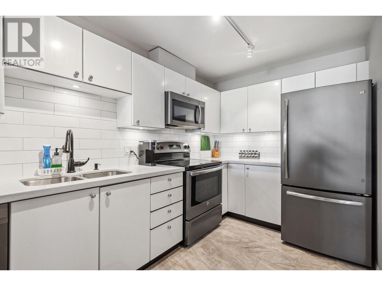 403 5888 Dover Crescent, Richmond, British Columbia  V7C 5R9 - Photo 10 - R2997148