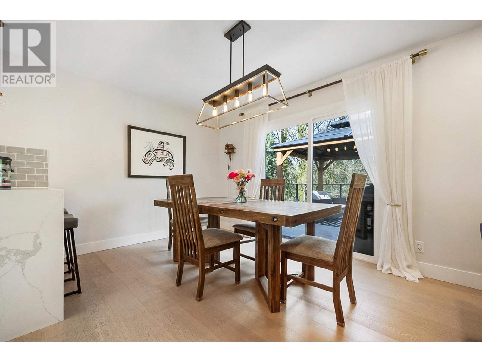 2609 Hawser Avenue, Coquitlam, British Columbia  V3C 4C9 - Photo 8 - R2997137