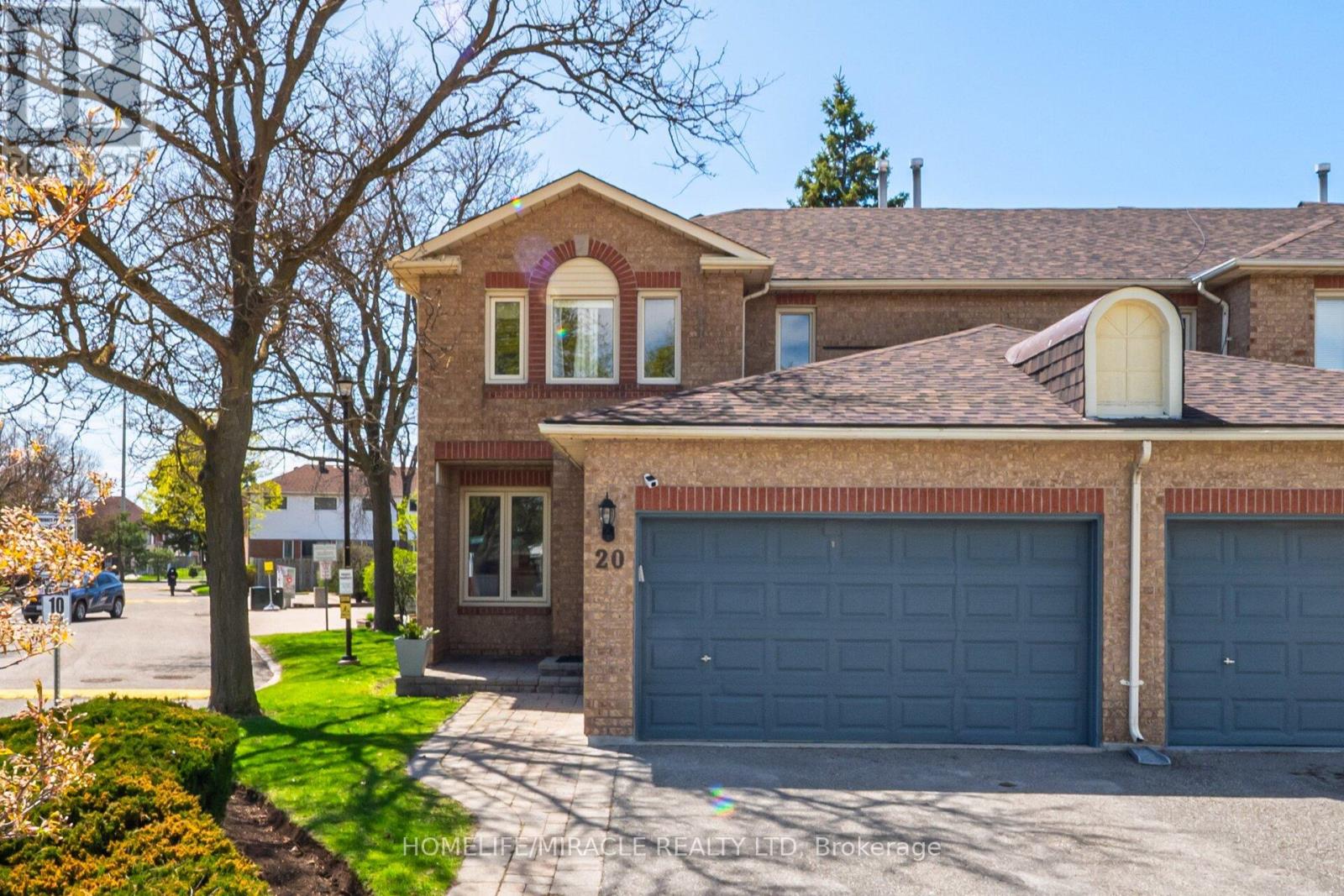 18 - 20 WAYNE NICOL DRIVE, brampton (northwood park), Ontario