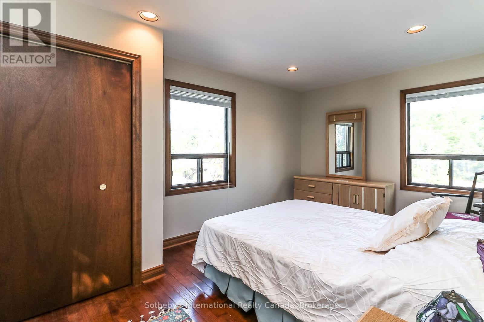 14 James Street, Tiny, Ontario  L0L 2T0 - Photo 25 - S12118184