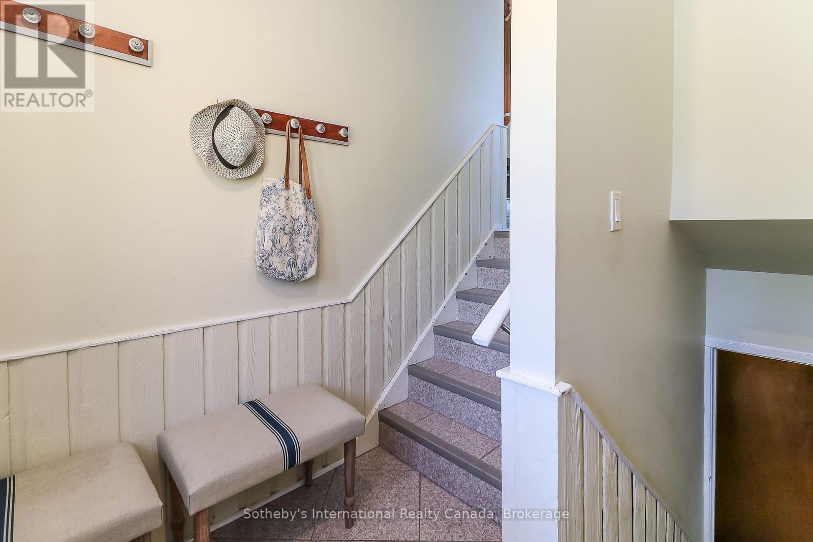 14 James Street, Tiny, Ontario  L0L 2T0 - Photo 3 - S12118184