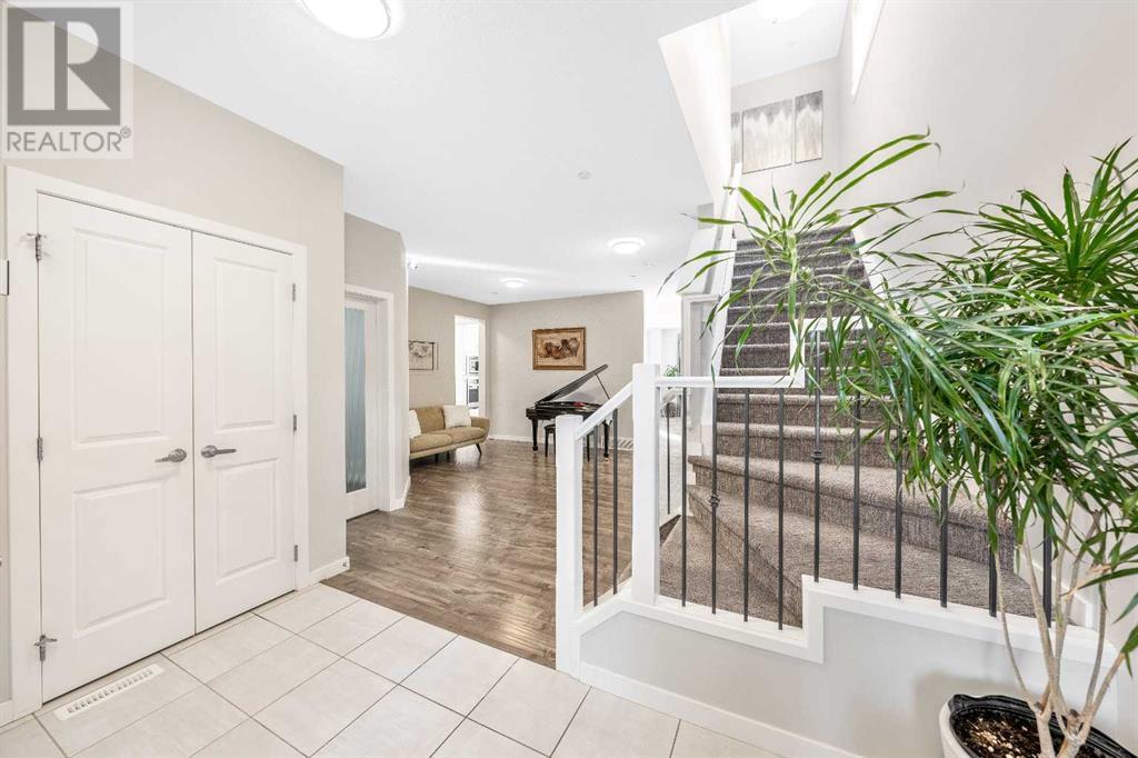 Property at 240 Lucas Crescent NW image 2
