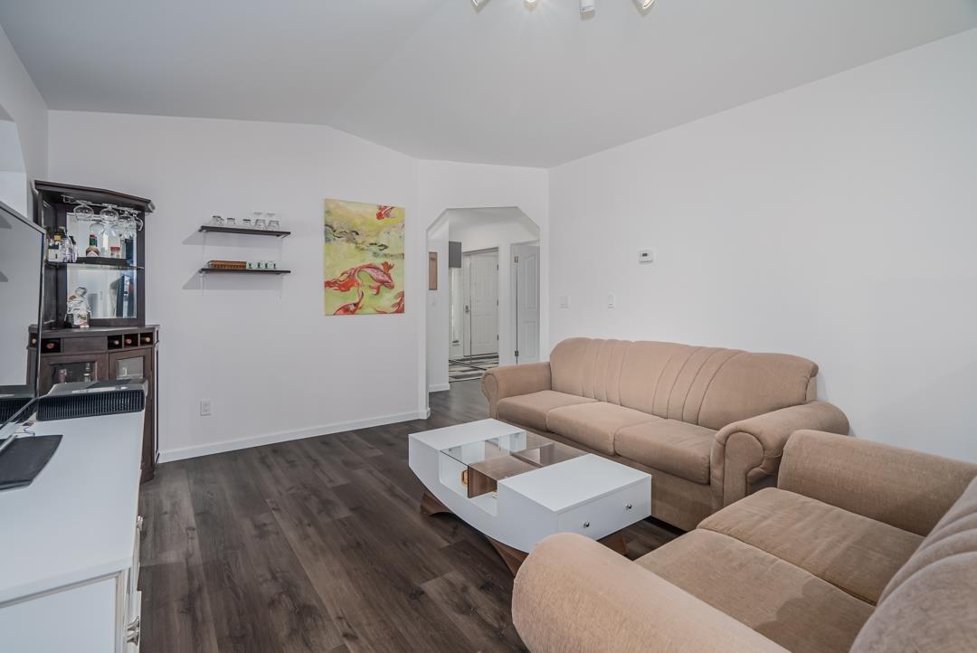 201 10584 153 Street, Surrey, British Columbia  V3R 9V1 - Photo 15 - R2997196