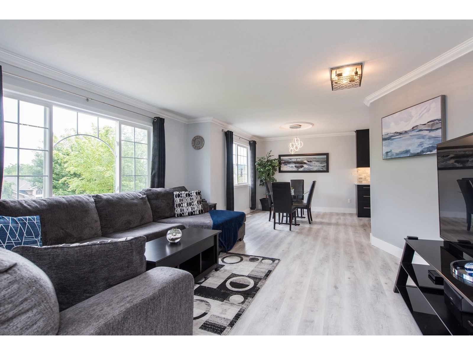 Property at 5628 THORNHILL STREET image 5