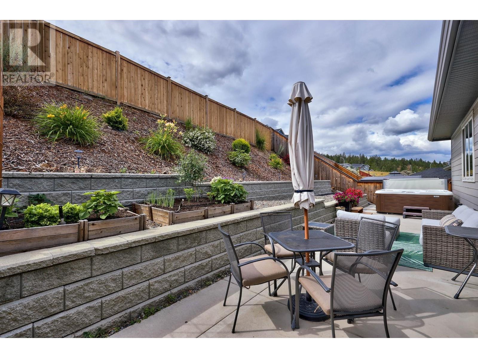1592 Emerald Drive, Kamloops, British Columbia  V2E 0C4 - Photo 35 - 10343009