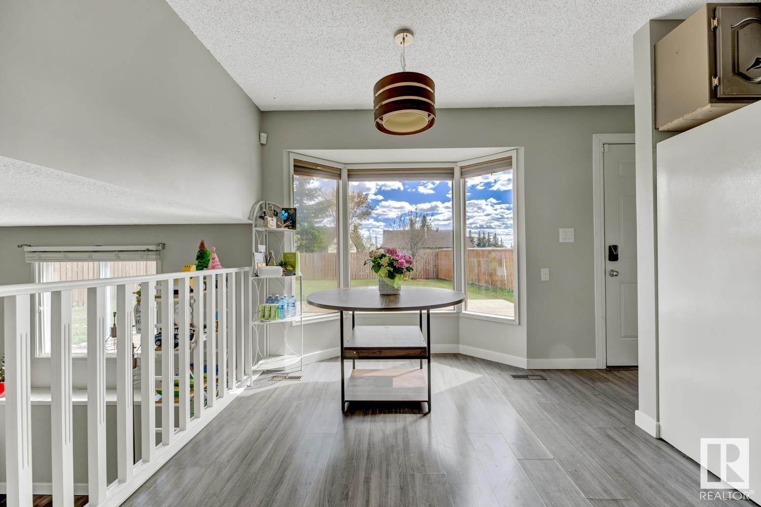 Property at 17935 99 AV NW image 5