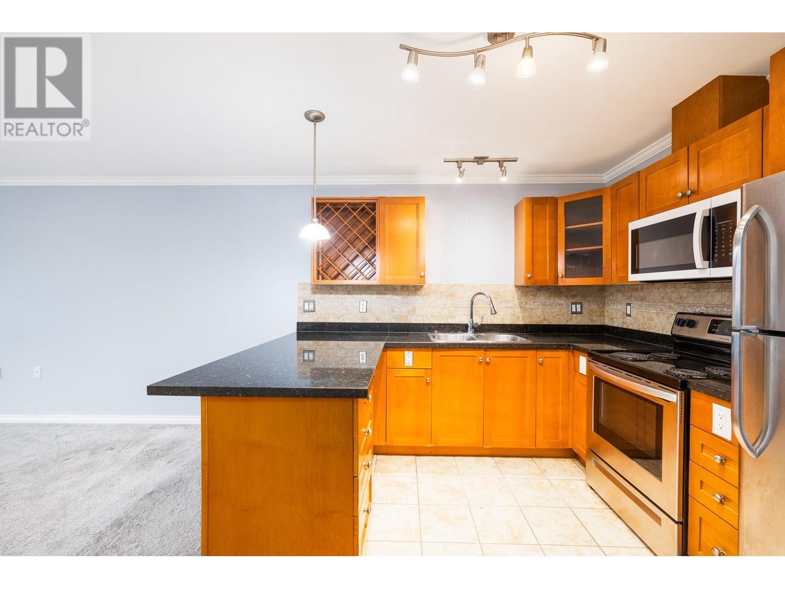 402 22255 122 Avenue, Maple Ridge, British Columbia  V2X 3X8 - Photo 5 - R2997006