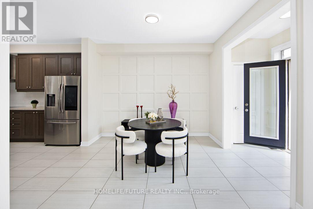 35 Gordon Landon Drive, Markham, Ontario  L6B 0X9 - Photo 9 - N12118220
