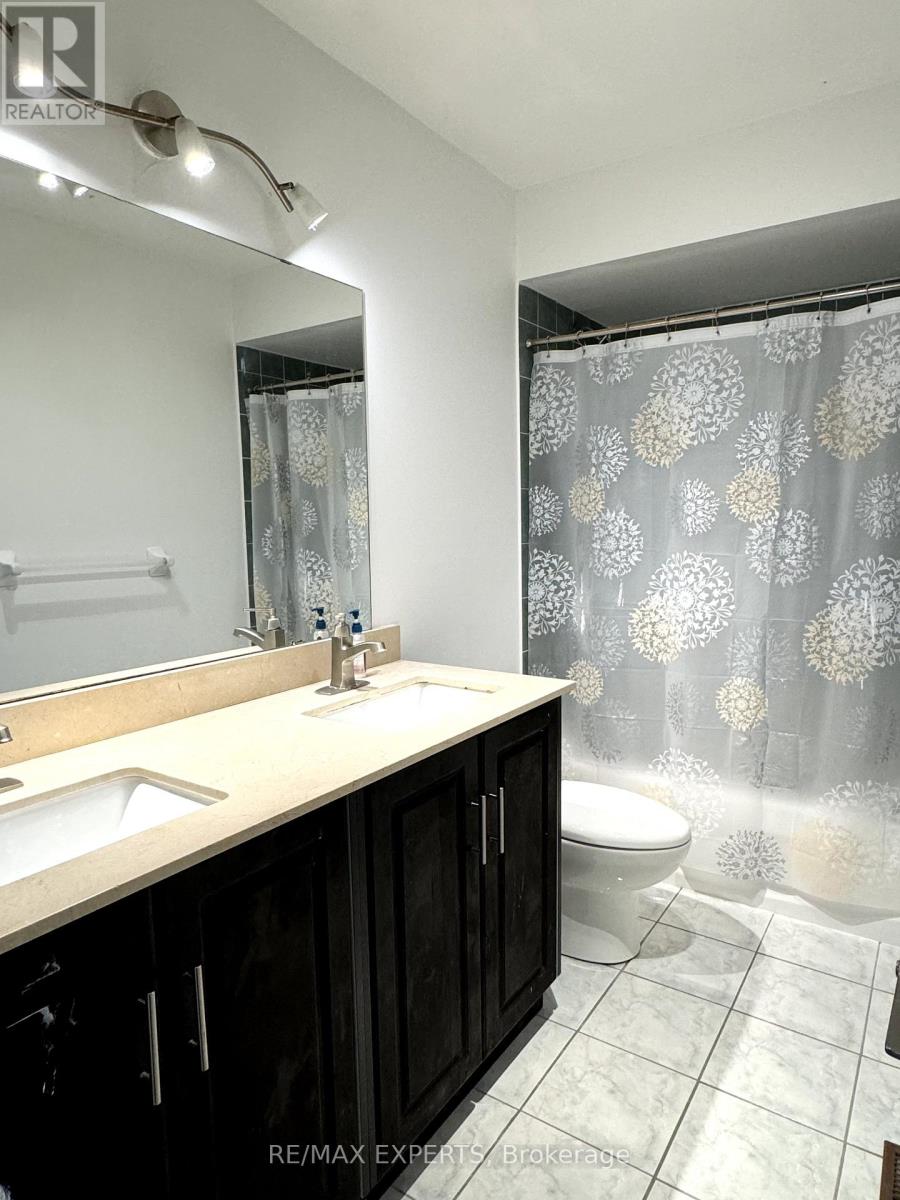 187 Sassafras Circle, Vaughan, Ontario  L4J 8M6 - Photo 10 - N12063642