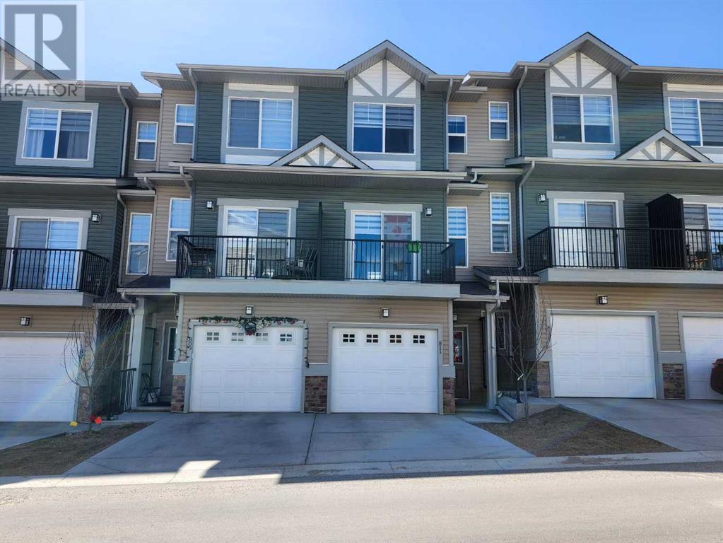 Property at 811 Sage Hill Grove NW image 3