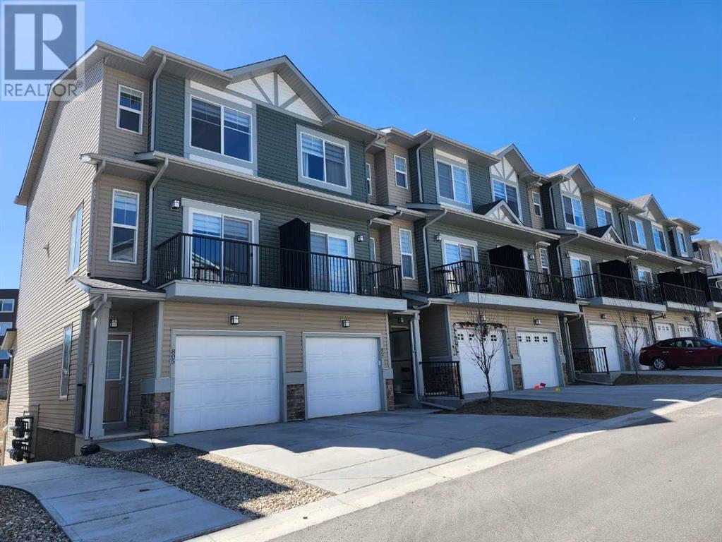 Property at 811 Sage Hill Grove NW image 4