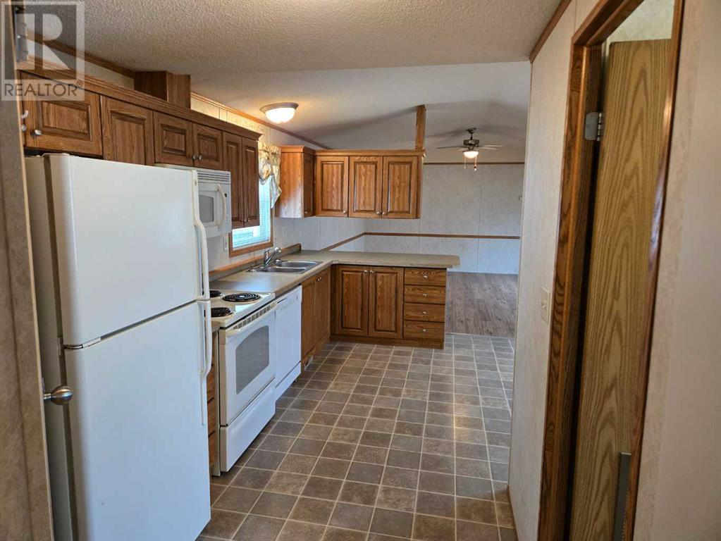 207 4a Street, Fox Creek, Alberta  T0H 1P0 - Photo 31 - A2203376