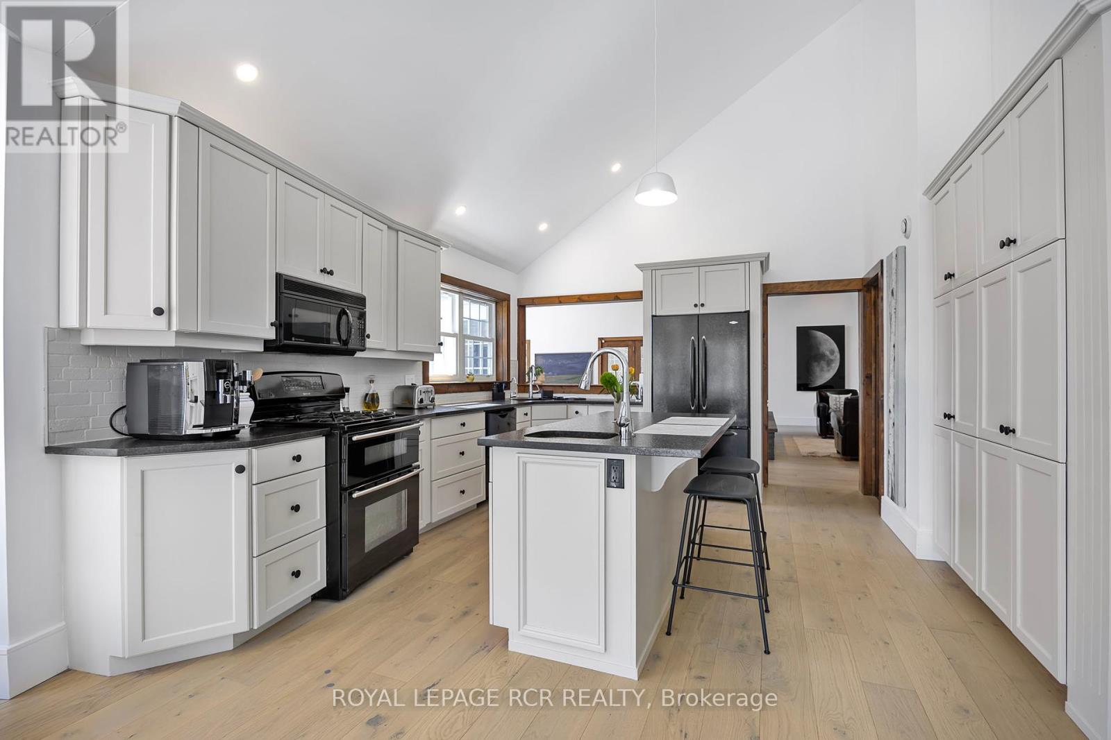 428510 25th Side Road, Mono, Ontario  L9V 1G4 - Photo 11 - X12114588
