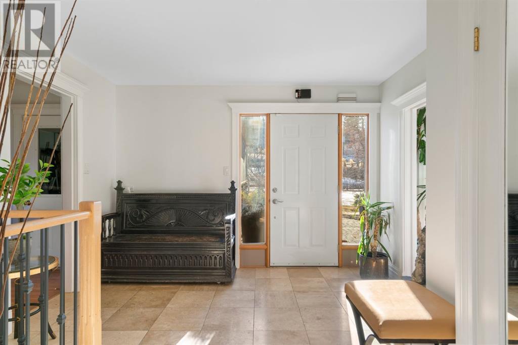 Property at 2332 Sunset Avenue SW image 3