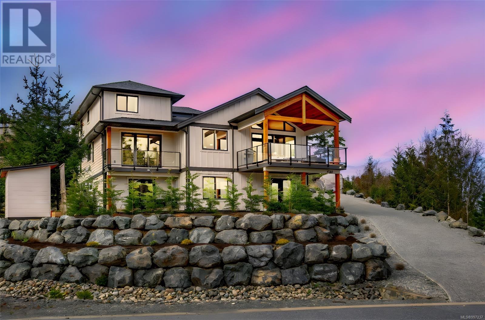 Property at 7462 Copley Ridge Dr image 2