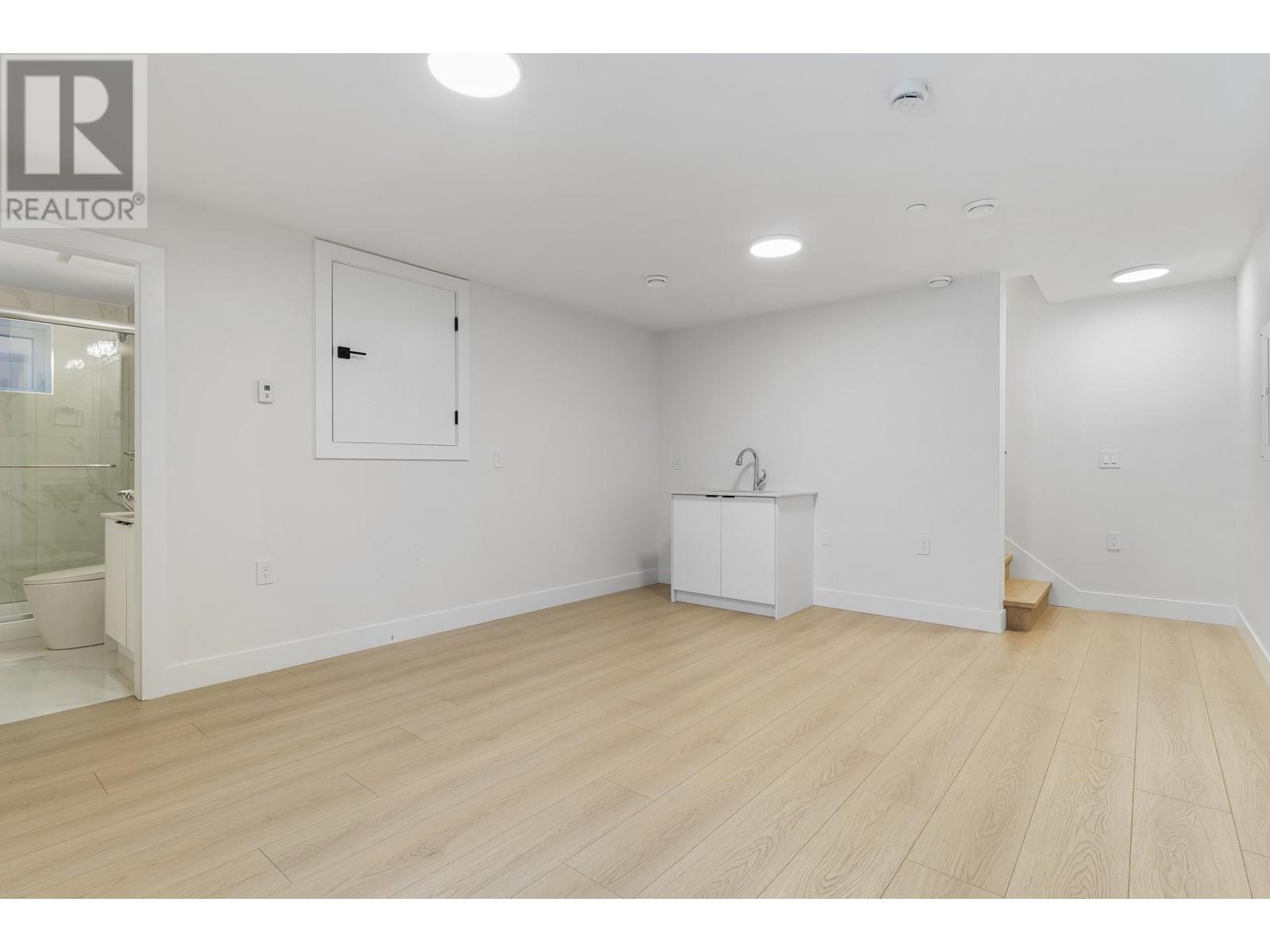 2 1243 Nootka Street, Vancouver, British Columbia  V5K 4E6 - Photo 28 - R2995537