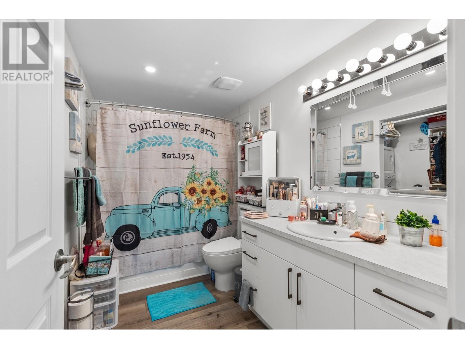 3060 Gulley Road, Kelowna, British Columbia  V1W 4E5 - Photo 34 - 10345689