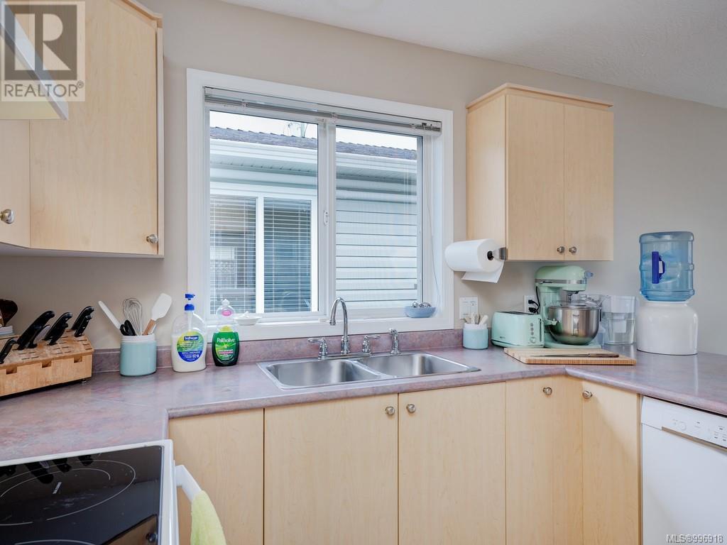 34 7570 Tetayut Rd, Central Saanich, British Columbia  V8M 2H4 - Photo 7 - 996918