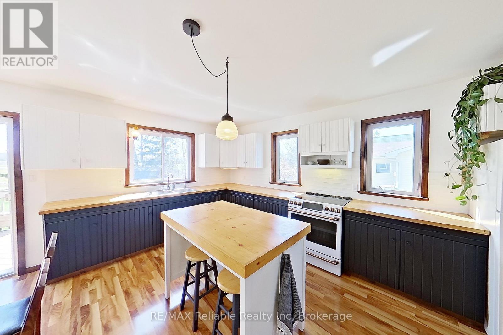 77504 Melena Drive, Central Huron, Ontario  N0M 1G0 - Photo 16 - X12118228