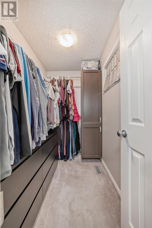 101 Mount Rae Heights, Okotoks, Alberta  T1S 0P1 - Photo 13 - A2195226