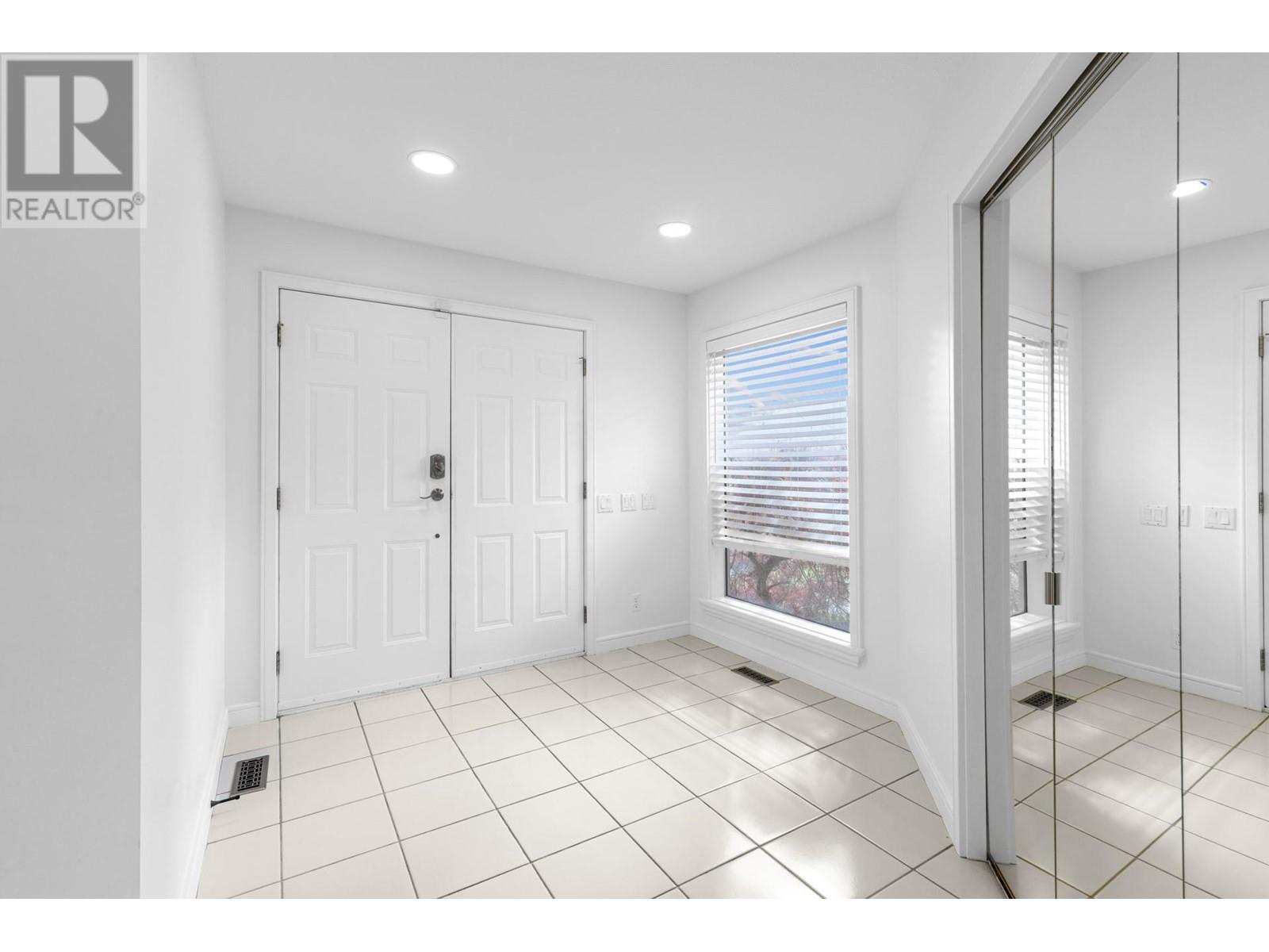 3784 Inglis Place, Peachland, British Columbia  V0H 1X2 - Photo 25 - 10345678