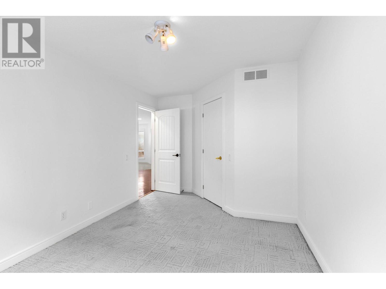 3784 Inglis Place, Peachland, British Columbia  V0H 1X2 - Photo 21 - 10345678