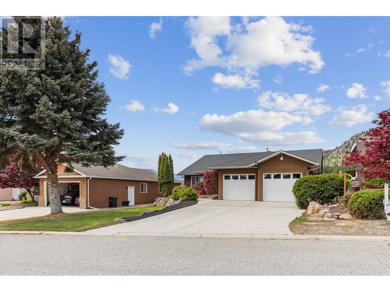 3784 Inglis Place, Peachland, British Columbia  V0H 1X2 - Photo 40 - 10345678
