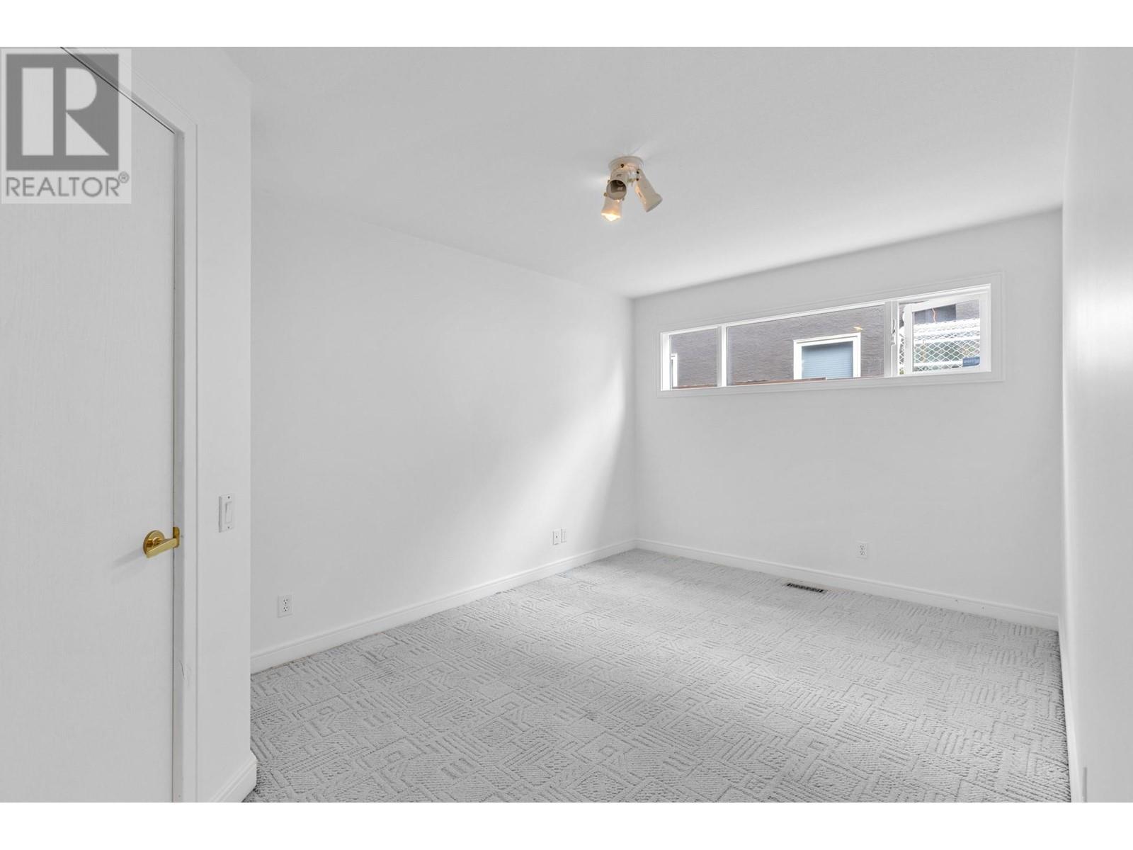 3784 Inglis Place, Peachland, British Columbia  V0H 1X2 - Photo 22 - 10345678