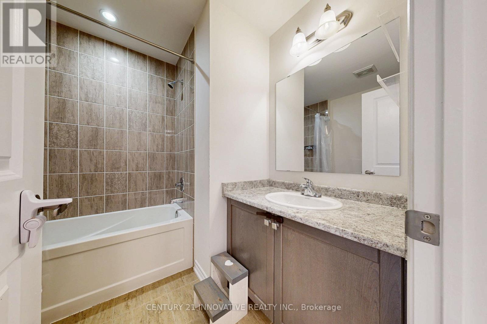 2349 Usman Road, Pickering, Ontario  L1X 0E1 - Photo 27 - E12118237