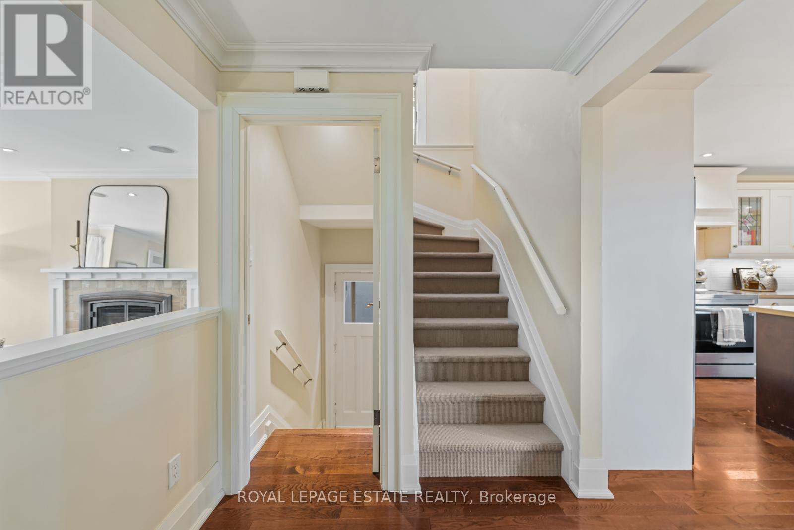 35 Glen Ames Glen W, Toronto, Ontario  M4E 1M3 - Photo 23 - E12118267