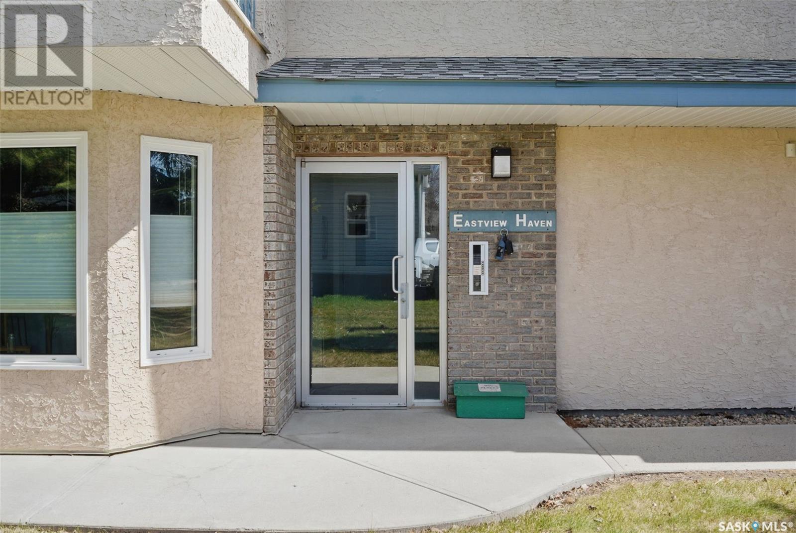 6 105 6th Avenue E, Watrous, Saskatchewan  S0K 4T0 - Photo 3 - SK004389