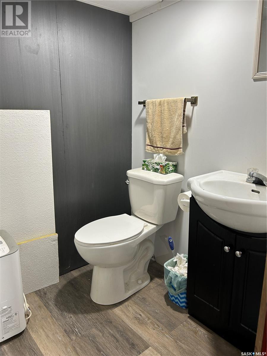 Ave 107 2nd Avenue, Lintlaw, Saskatchewan  S0A 2H0 - Photo 16 - SK004378